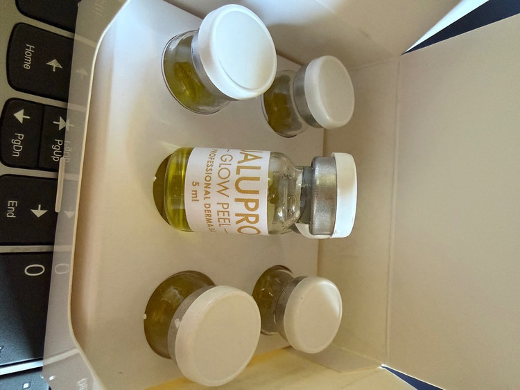 جالپرو گلو پیل Glow Peel لایه بردار پوست و نوساز سلولی 5 سی سی اصل ایتالیا